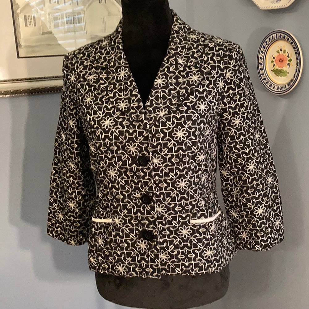 Embroidered Suit Jacket